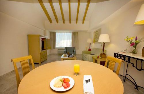 Ciudad del Carmen Hotel | Fiesta Inn Ciudad del Carmen
