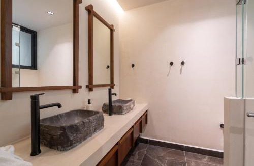 Playa Paraiso Apartment | Stylish Studio in Humana Bikes & Pools