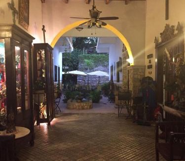 Izamal Hotel | Hotel San Miguel Arcangel