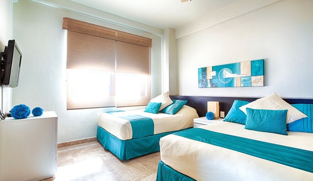 B Nayar Family Luxury Suites & Villas Residences - Ocean View & All Inclusive Available