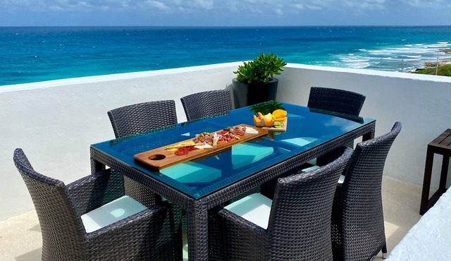 Deep Blue Luxury Apartments