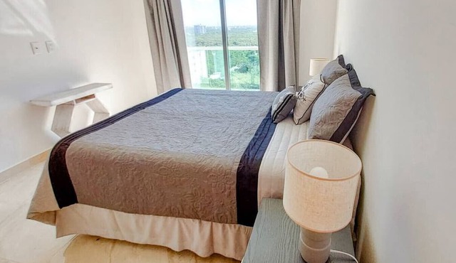 Spacious 3BR PH w/Private Pool & Lux Amenities