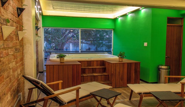 Joint Boutique Hotel