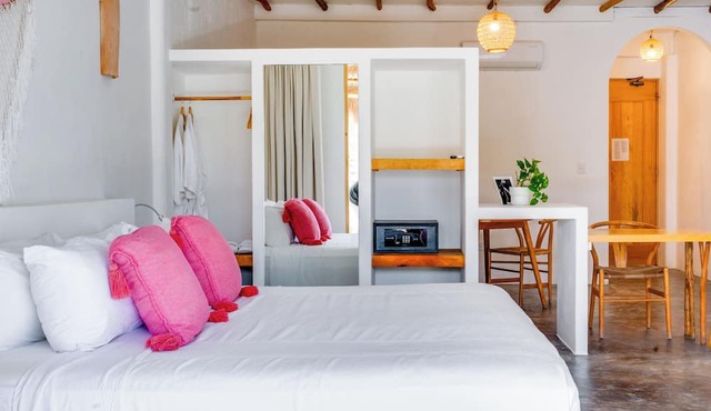 Punta Blanca | Beachfront Boutique Hotel