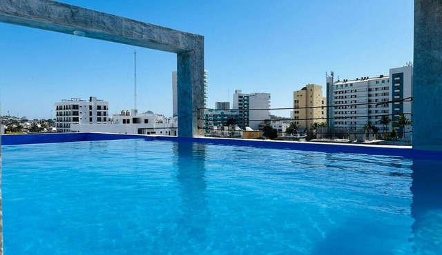 Hotel boutique 2 blocks to malecon