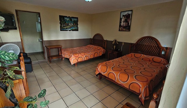 Hotel y Cabañas Manolo in Tangancicuaro de Arista