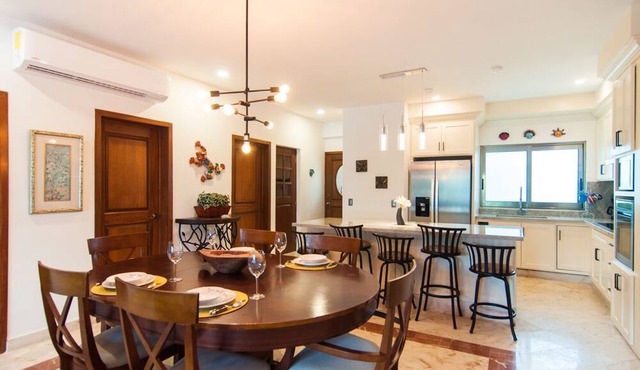 Luxury 3 Bdrm Condo in Playacar. Tennis & Golf Close By, Shops Walking Distance!