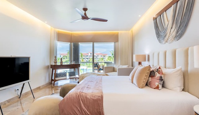 Casa Mia 3 bedroom At Mareazul by RedAwning
