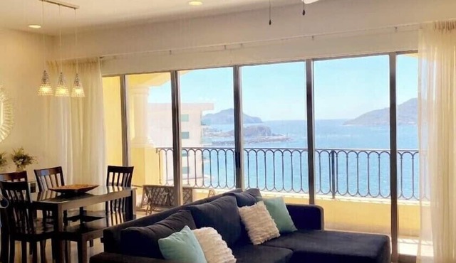 BEACHFRONT 2 BEDROOM CONDO IN LAS GAVIAS RESORT - Sleeps 6