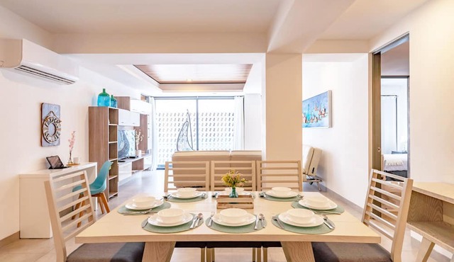 Bright and nice 3 Beds close to 5th