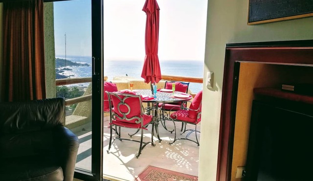Endless Panoramic View Penthouse 2 Bedroom Suites All US/CAN TV channels