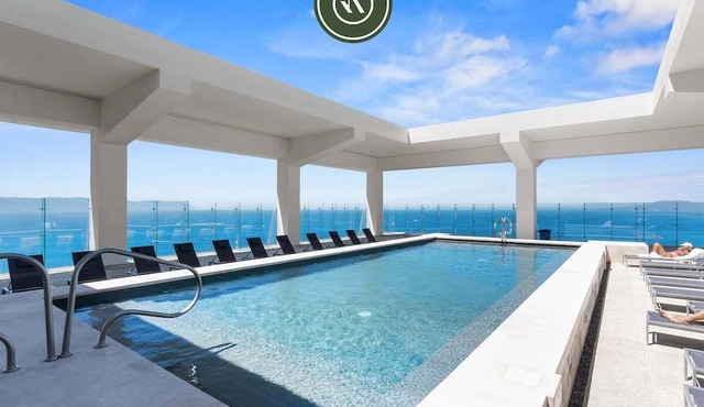 New Oceanview Condo with Beach - Pools - Gym