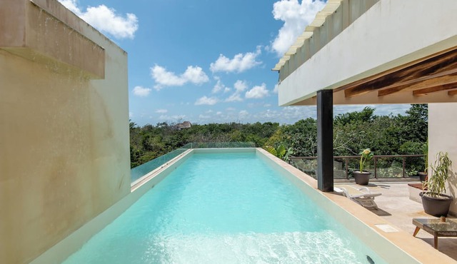 Santuario Apartments