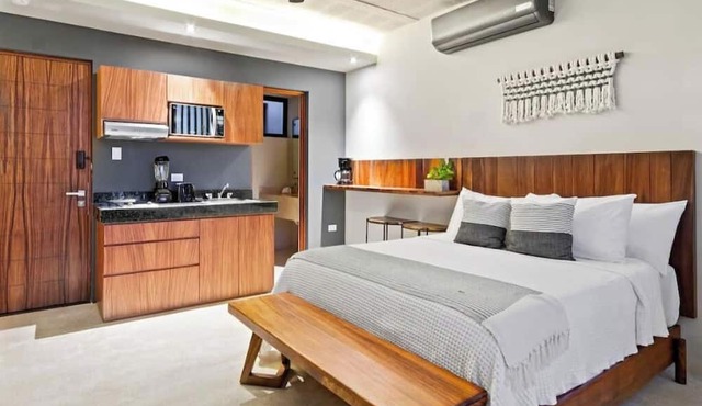 Ocean Boutique Condos