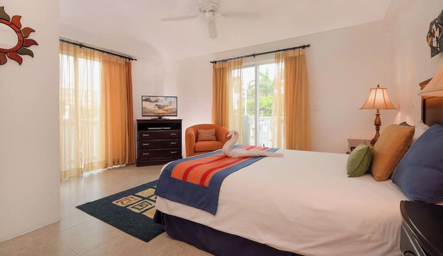 Majestic Beachfront Ocean View! El Cantil 2CN