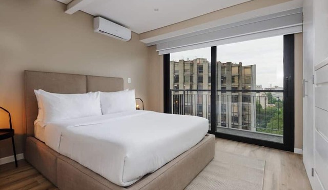 w* | Vibrant 2BR with Balcony in Condesa in Ciudad de México