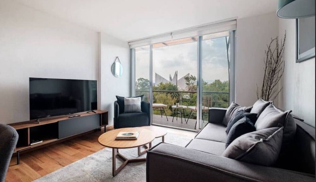 Chic Apartment in Condesa with balcony and park view