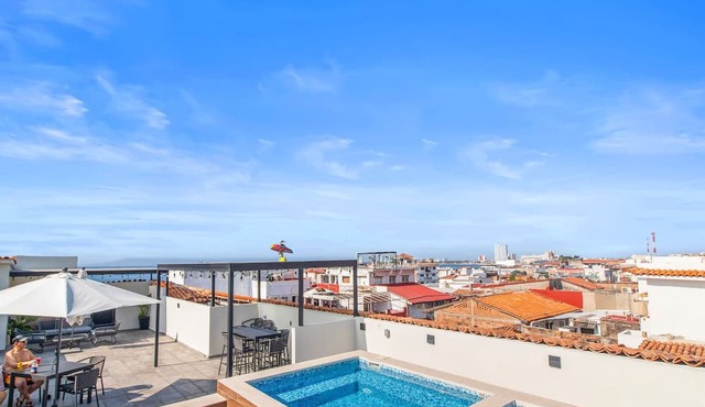 Bliss 450 - Downtown PV Only 1 Block to Malecon