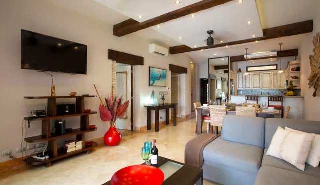 Amazing Beachfront Condo with Pool and Beach - Luna Encantada G2