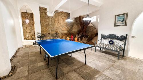 7BR Villa with Private Pool & Spectacular Views in Acapulco