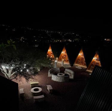 azomalli cabañas