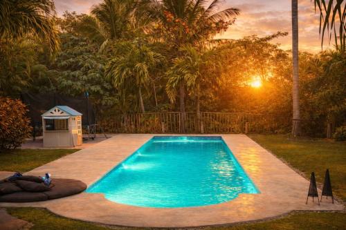 Green Oasis private pool and cinema