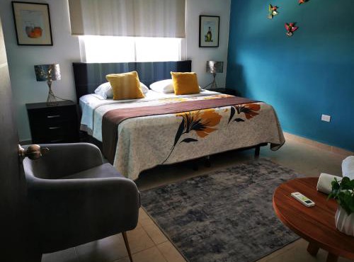 Apartamento exclusivo piscina, jaccuzi, céntrico.